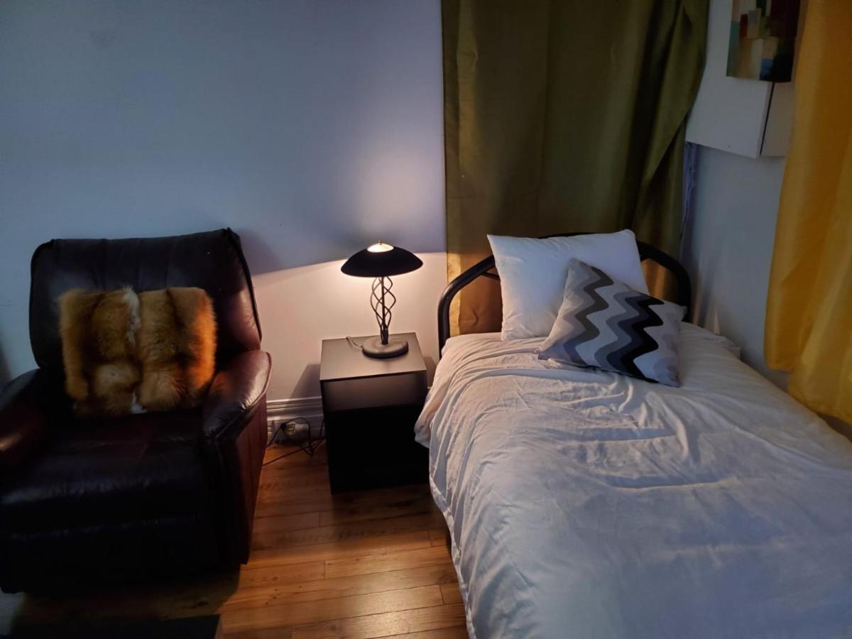 Booking-Eddy- Single Room With Self Check-In Hull Eksteriør billede