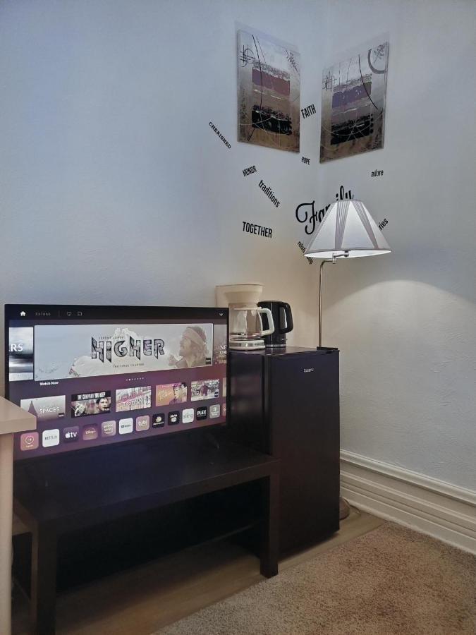 Booking-Eddy- Single Room With Self Check-In Hull Eksteriør billede